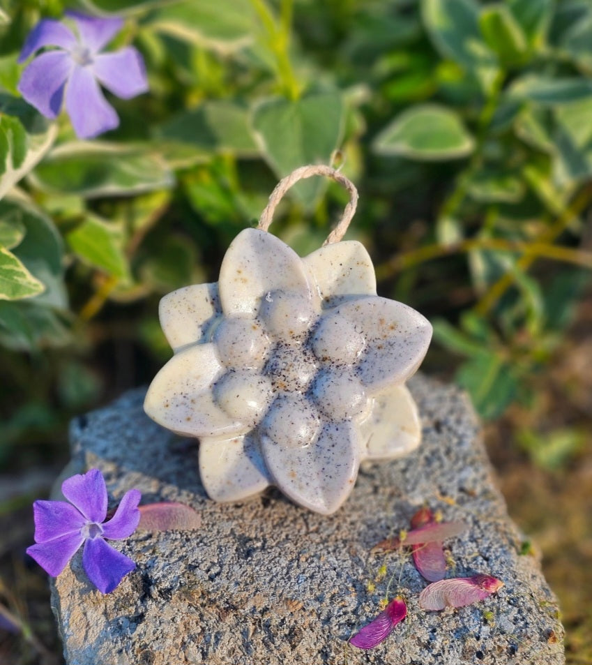 Garden Glow Polishing Soap
